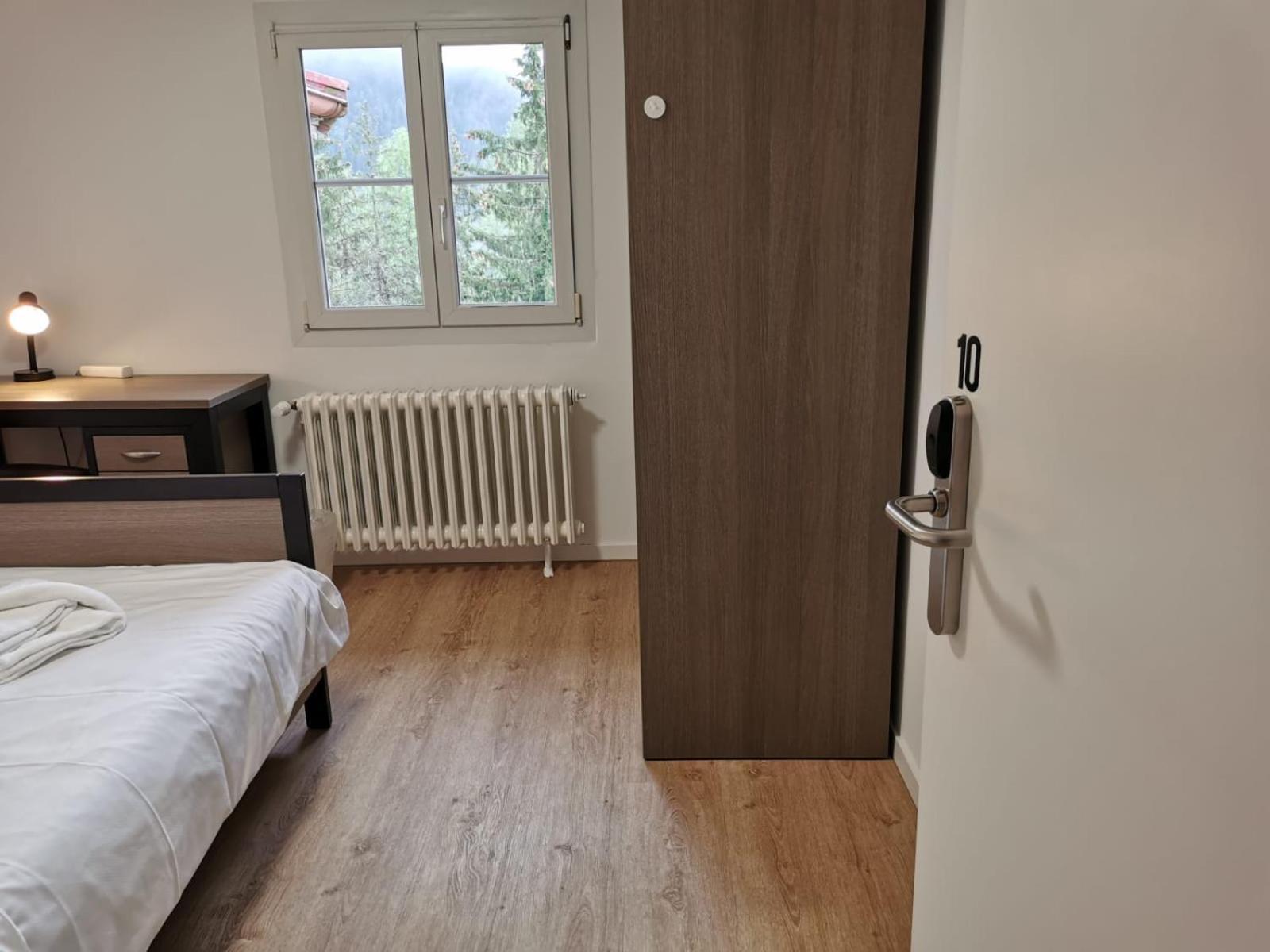 Buffet De La Gare Hotell Montreux Eksteriør bilde