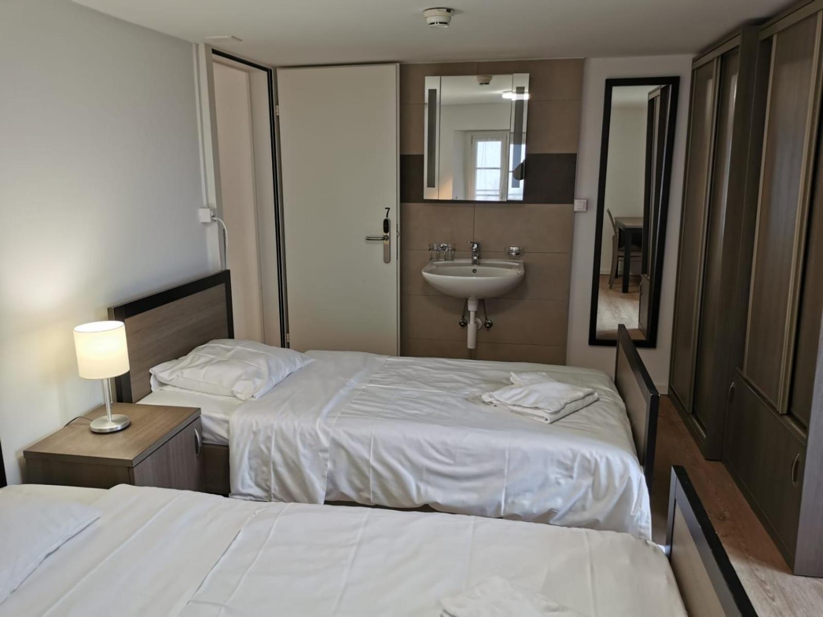 Buffet De La Gare Hotell Montreux Eksteriør bilde